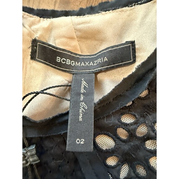 BCBGMAXAZRIA Desirae Black Eyelet Lace Ruffle Sleeve Cocktail Dress Size 2 NWT - Picture 8 of 11